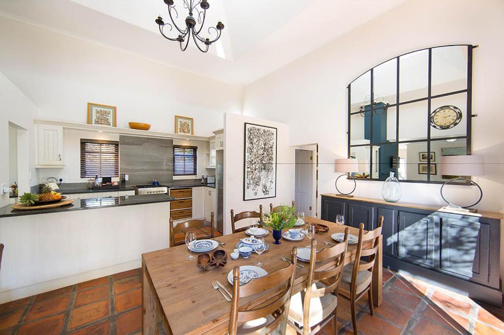 סטלנבוש Bartinney Private Cellar Banhoek מראה חיצוני תמונה