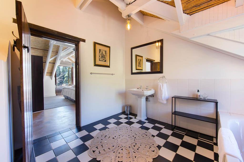 סטלנבוש Bartinney Private Cellar Banhoek מראה חיצוני תמונה