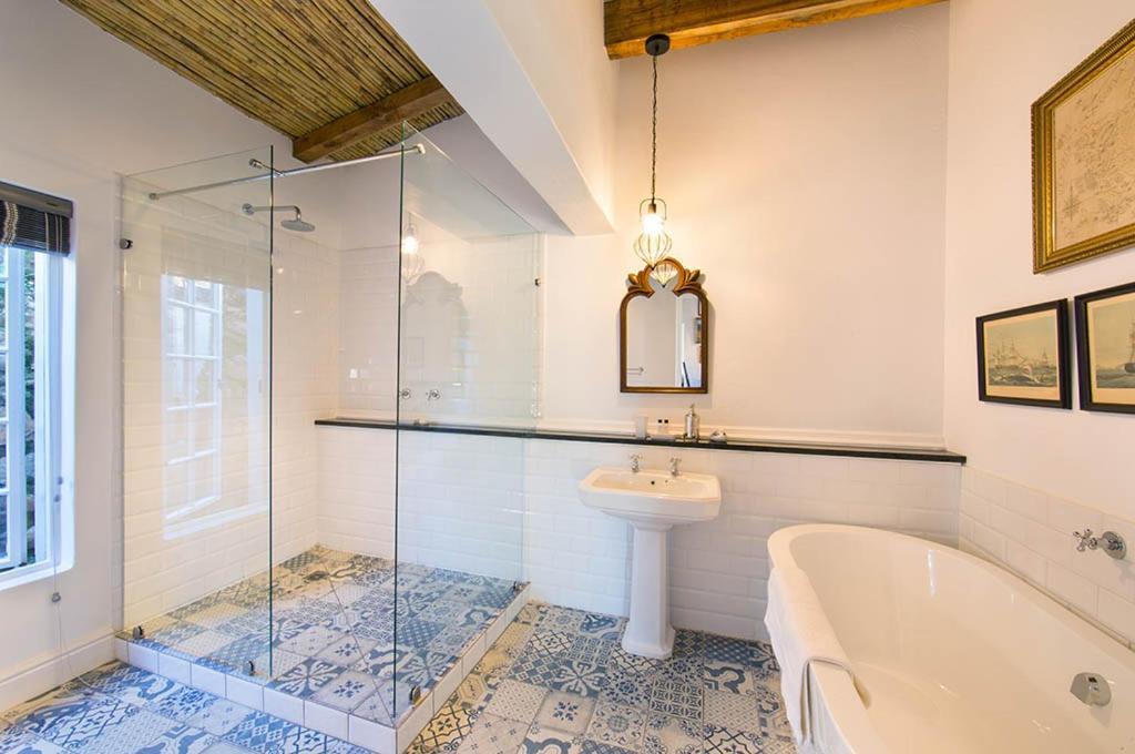 סטלנבוש Bartinney Private Cellar Banhoek מראה חיצוני תמונה